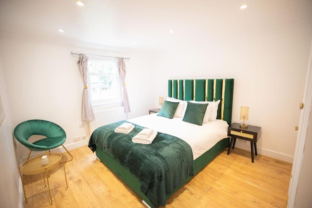 Appartement Perfect Location 4bed 2 Bath Spacious Londen